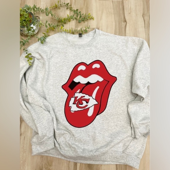 New Kansas City Chiefs Sweatshirt - Picture 1 of 4